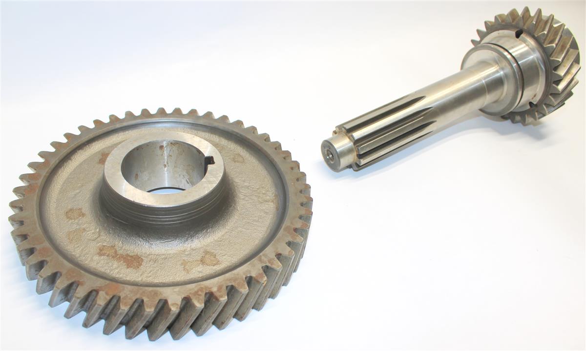 Spicer Helical Transmission Gearshaft With Helical Gear Spicer 6652 and
